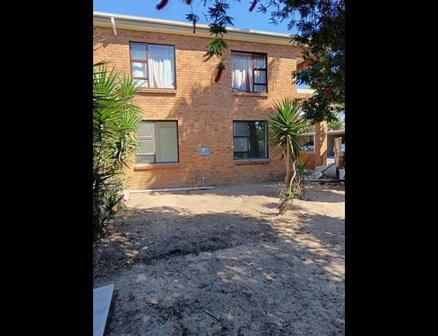 2 BEDROOM PROPERTY TO RENT IN WINDSOR PARK